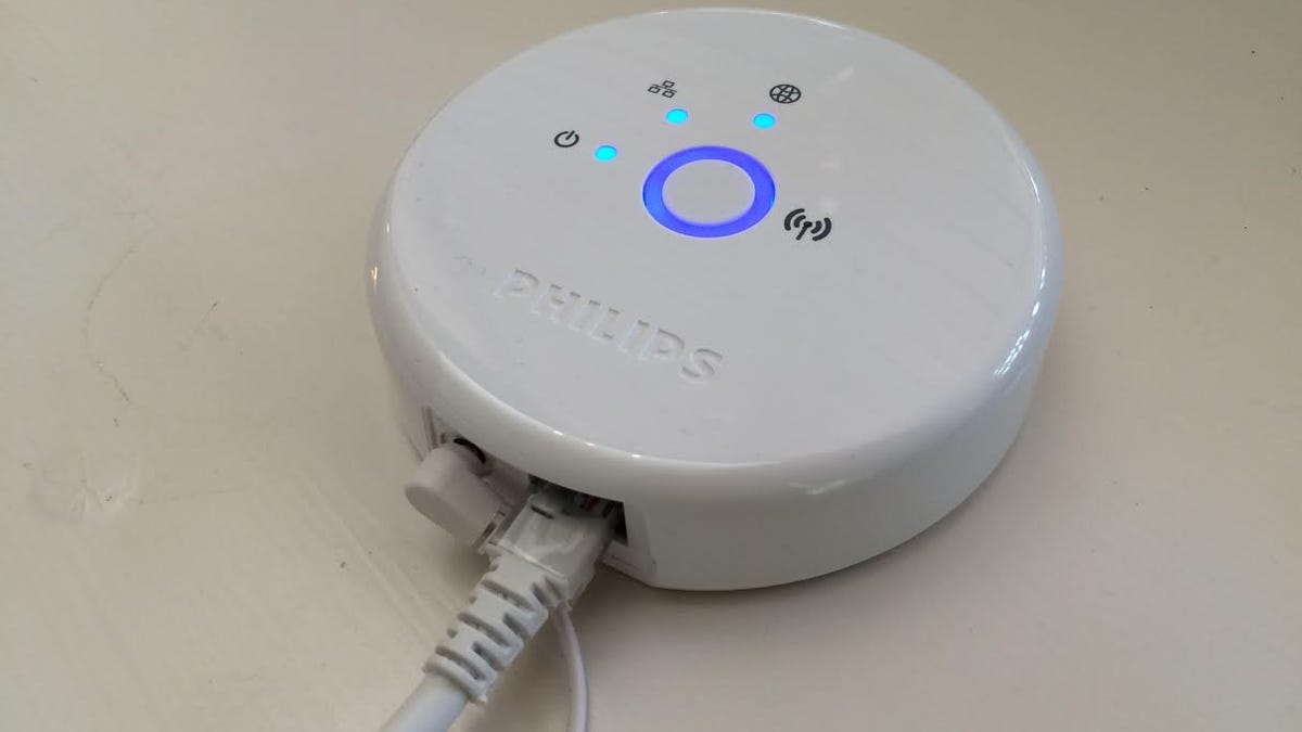 cnet-smart-home-lighting-philips-hue-bridge.jpg