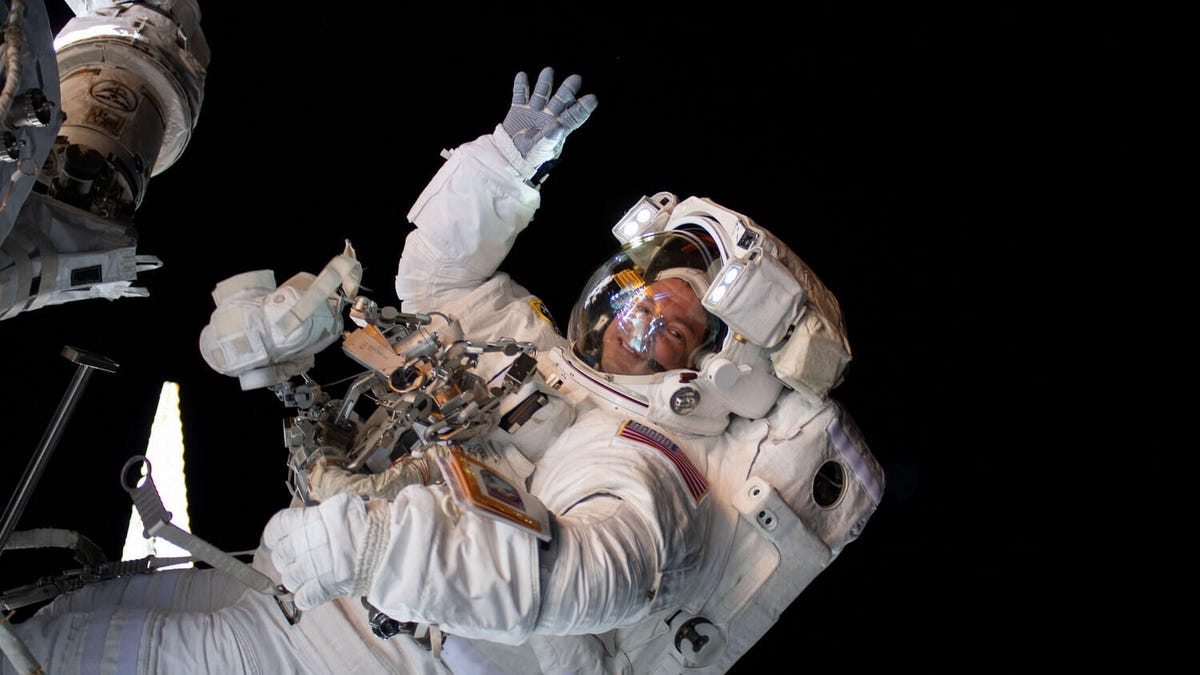 drewmorganspacewalk