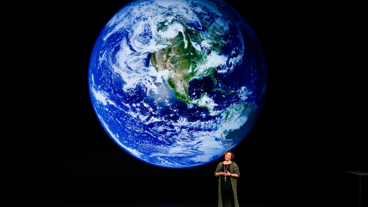 Earth world recycling green eco sustainability apple-event-091218