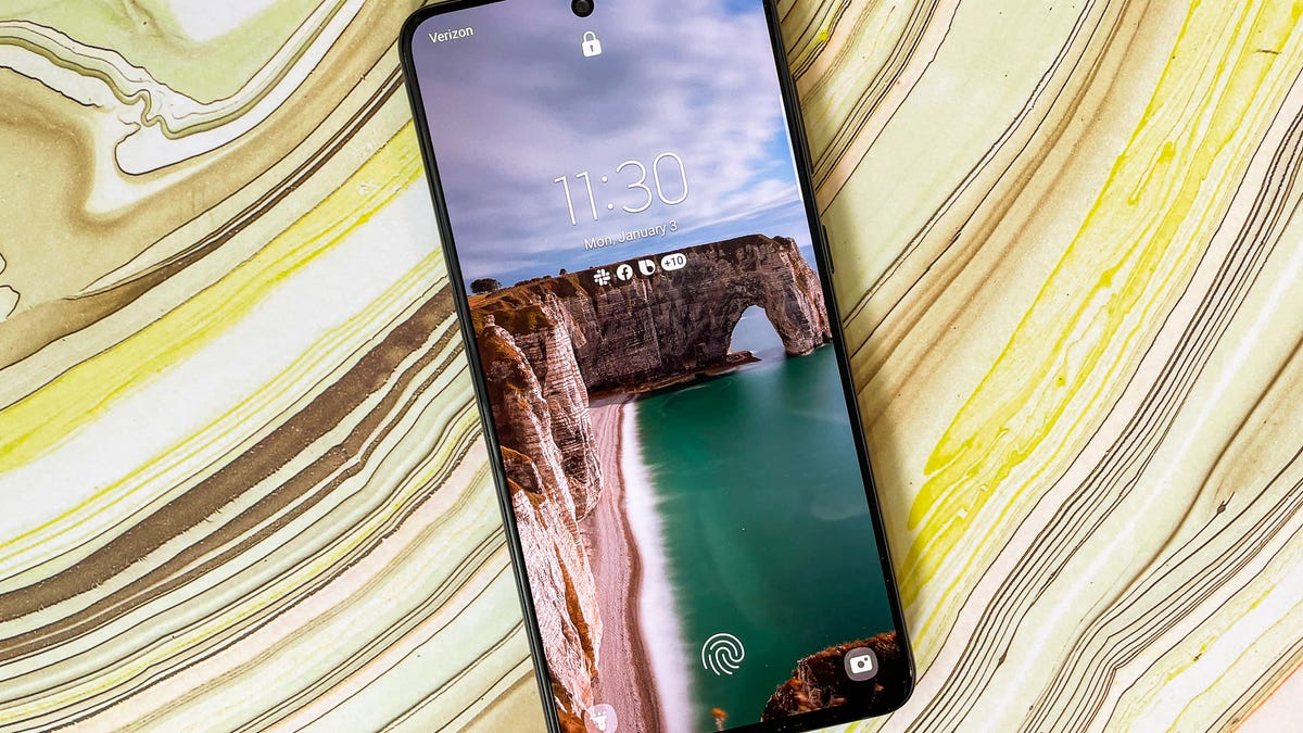 samsung-galaxy-s21-fe-cnet-review-2022-016