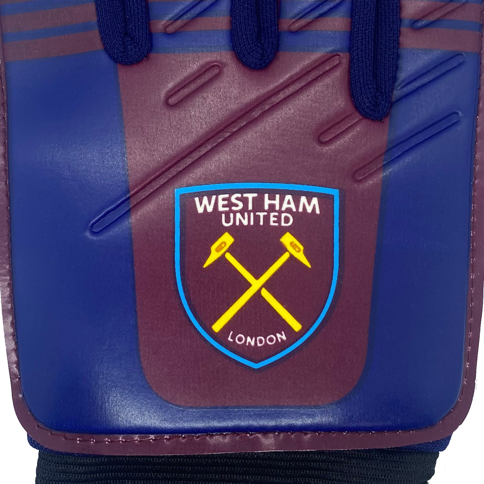 West Ham size 4 claret ball with club crest & text. WHUFC crest & text print to each glove.