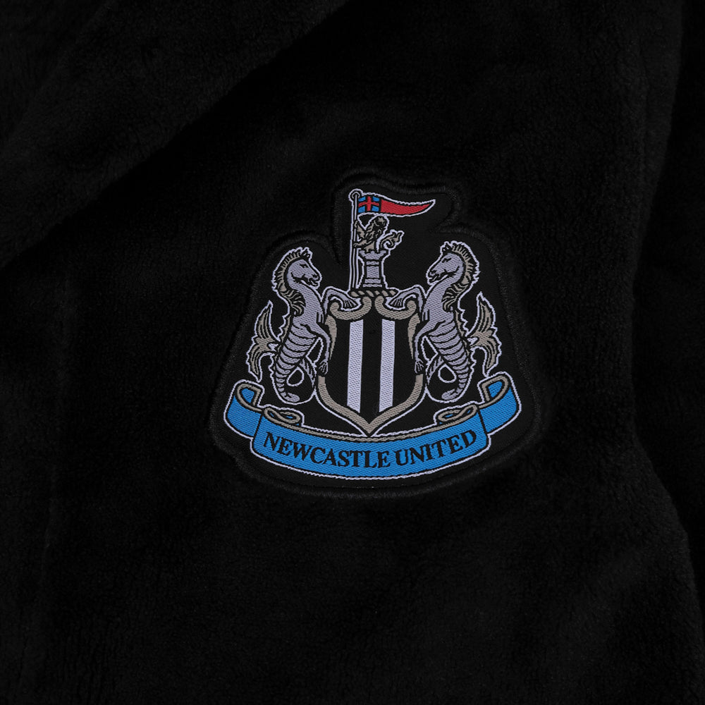 Newcastle United adults dressing gown in black with crest