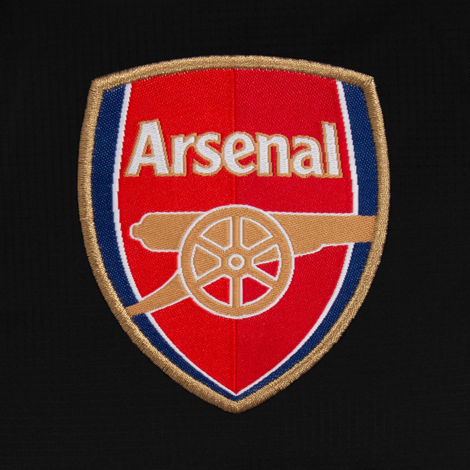 Arsenal adults quilted jacket winter coat in black with club crest to chest.