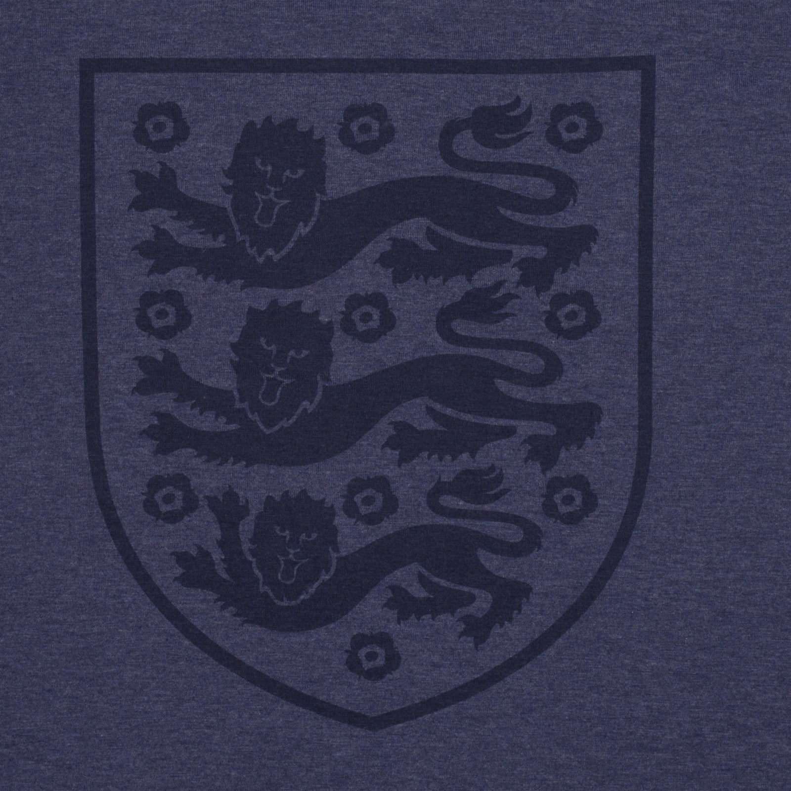 England adults short pyjamas in navy marl. T-shirt and shorts set featuring the three lions crest plus 'ENGLAND text to the waistband