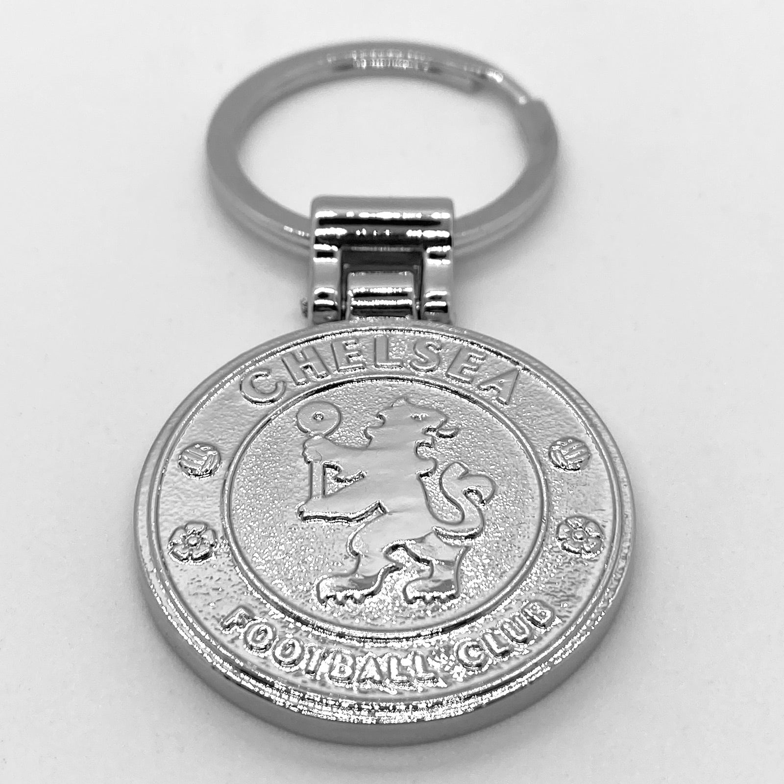 Chelsea pen and keyring set in silver with club crest in club design gift box