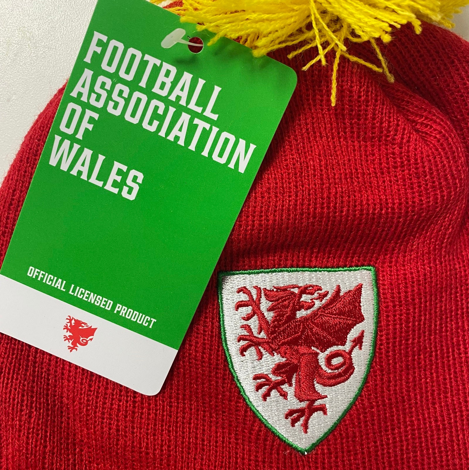 Wales football retro bobble hat in red, yellow & green with Wales FA crest