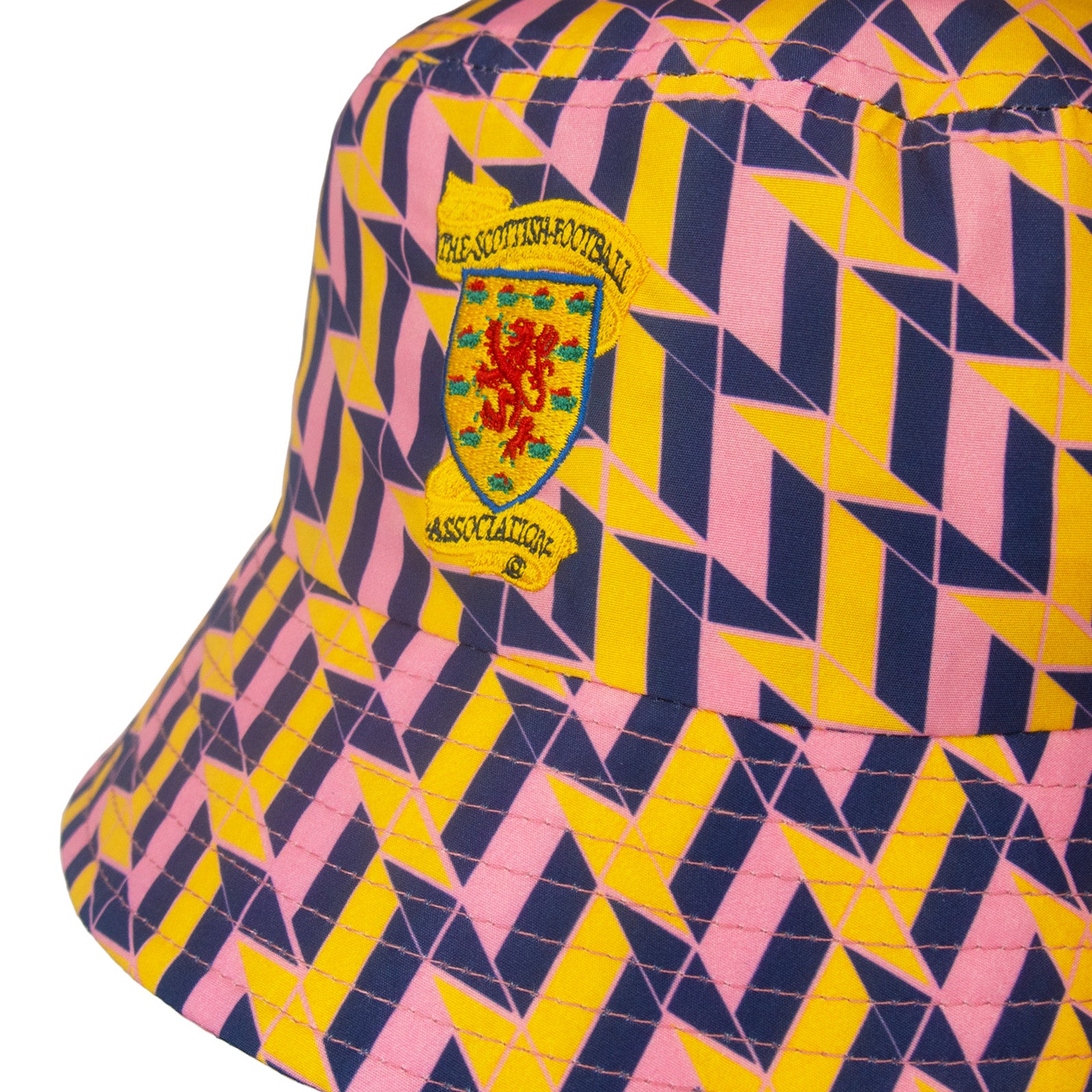 Scotland bucket hat in navy blue, red and white
