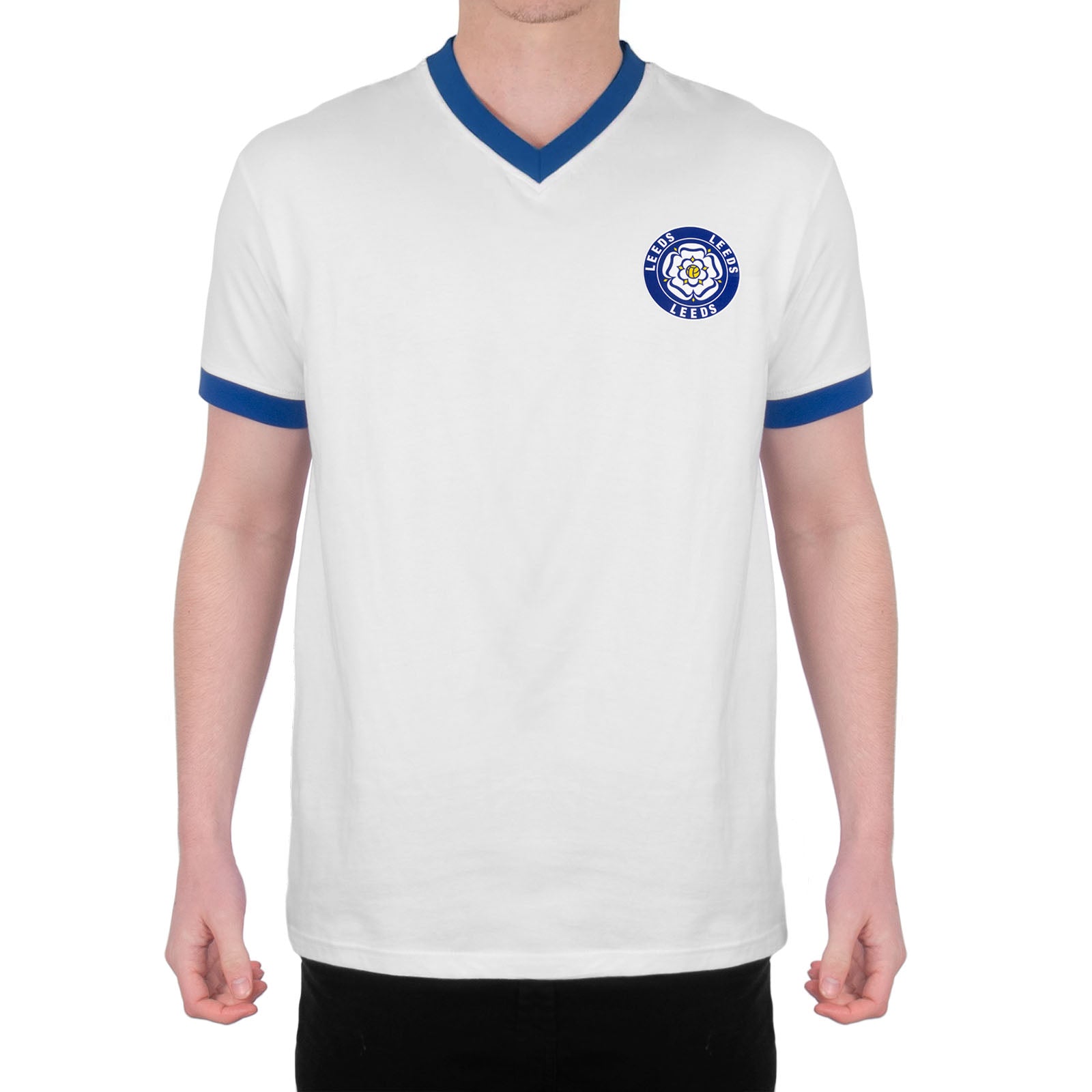 Leeds retro t-shirt in white & royal with printed crest
