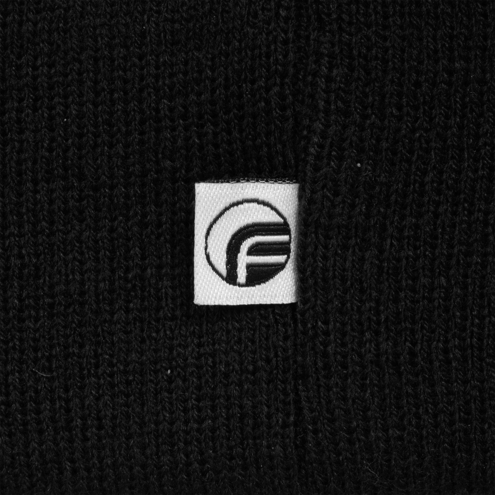 Newcastle United knitted bobble hat in black & white