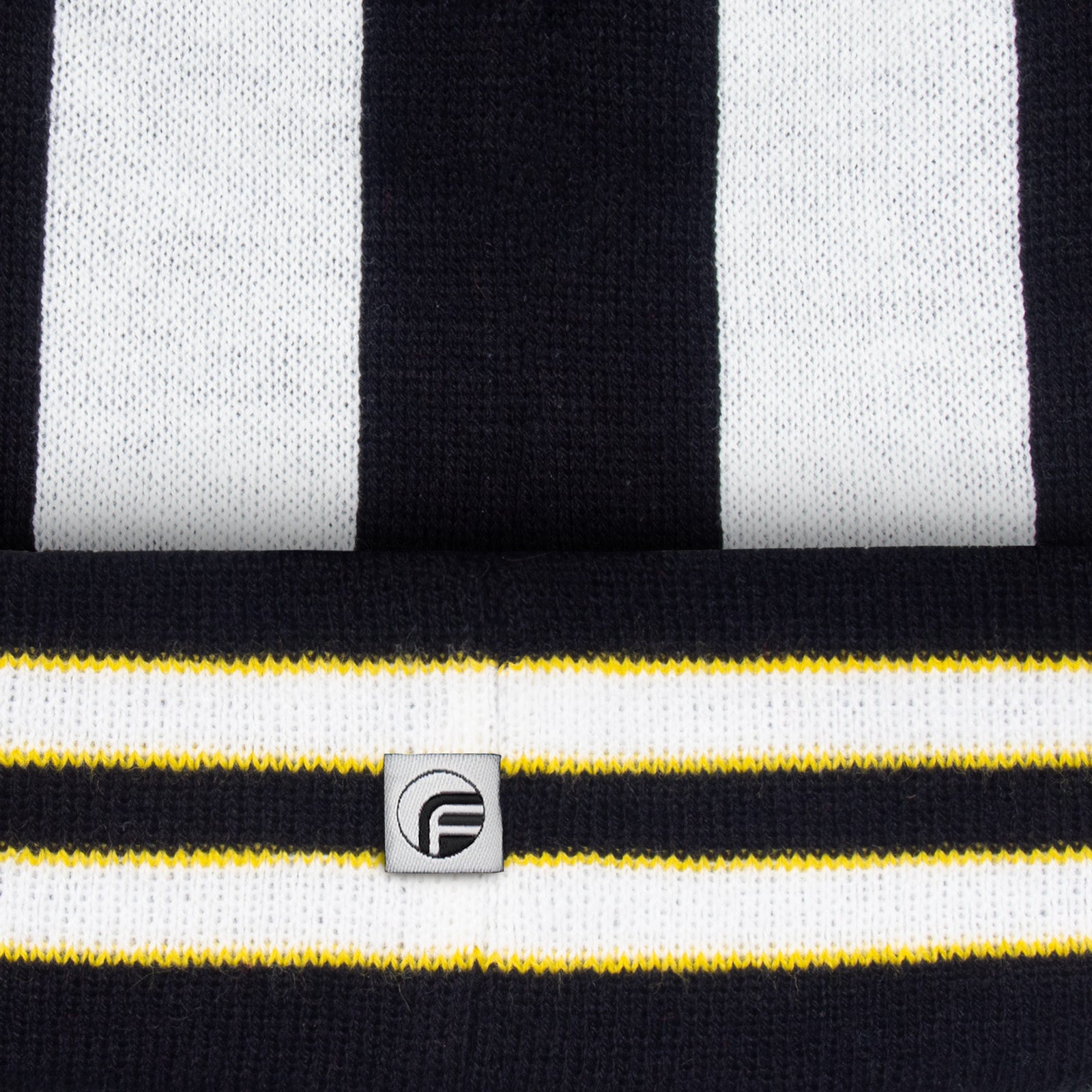 Newcastle Utd retro knitted beanie hat in black & white 1997 colours