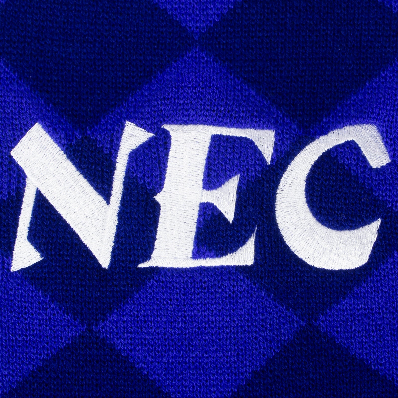 Everton retro knitted bobble hat in blue 1986 colours