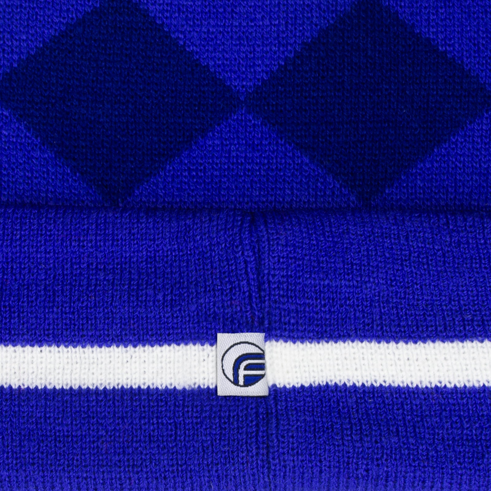 Everton retro knitted bobble hat in blue 1986 colours